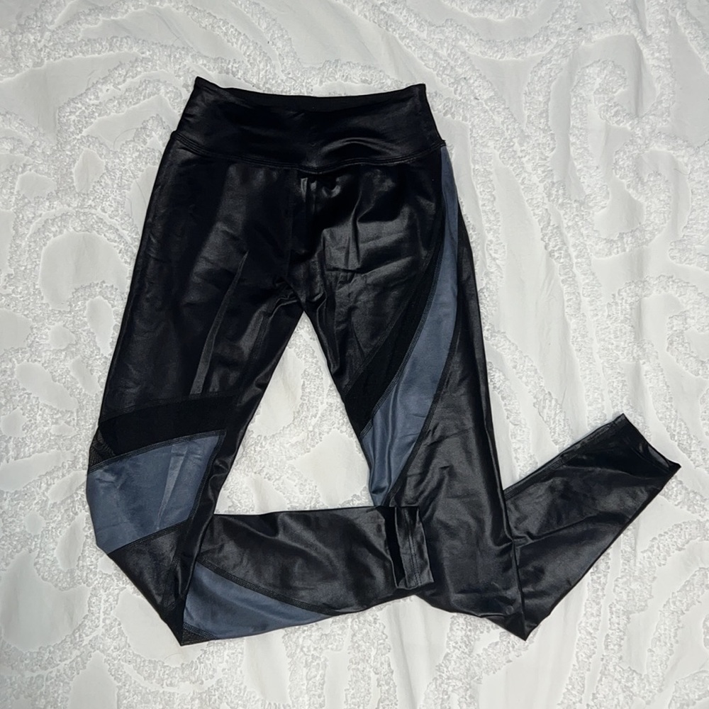 Beyond Yoga Shiny Leggings